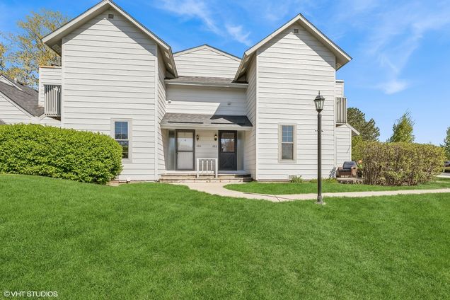 592 Dunham Road Gurnee, IL Townhouse Sold - Photo 1 of 23. Opens carousel modal