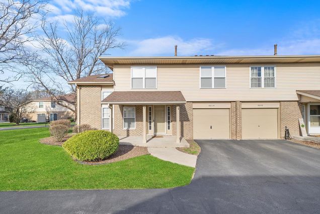16114 Creekmont Court Tinley Park, IL Townhouse Active - Photo 1 of 30. Opens carousel modal
