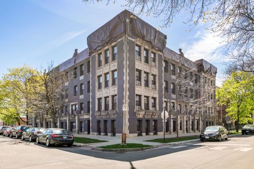 4875 N Magnolia Avenue Unit 410 Chicago, IL Apartment Active - Photo 1 of 10. Opens carousel modal