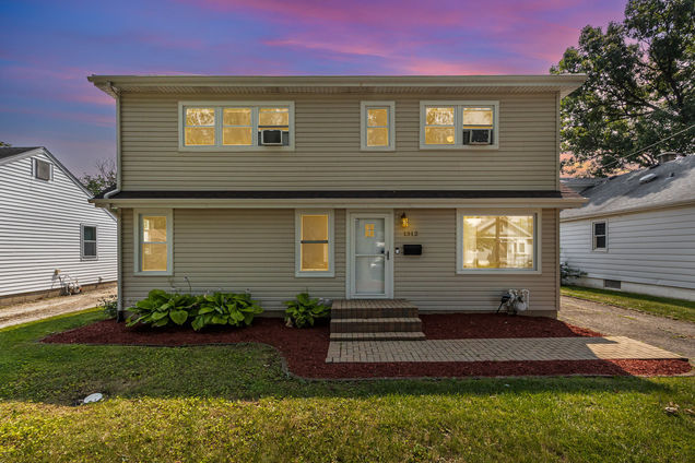 1312 Waverly Place Joliet, IL House Active - Photo 1 of 18. Opens carousel modal