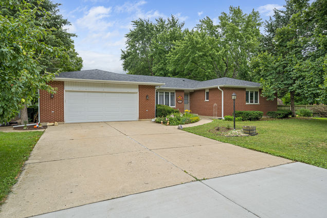 1204 Prairie Lane Yorkville, IL House Active - Photo 1 of 32. Opens carousel modal