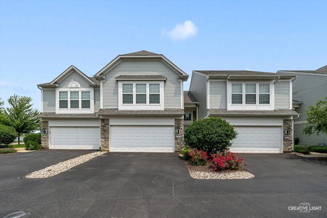 114 Devoe Drive Oswego, IL Townhouse Sold - Photo 1 of 17. Opens carousel modal