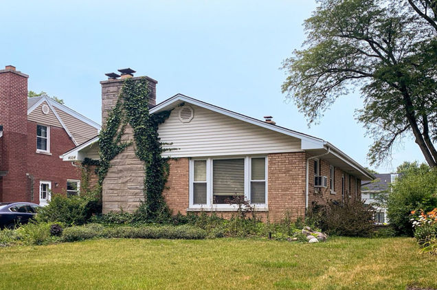 4604 Sherwood Avenue Downers Grove, IL House Active - Photo 1 of 5. Opens carousel modal
