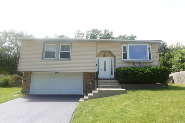 364 S Waverly Court Elgin, IL House Active - Photo 1 of 32. Opens carousel modal