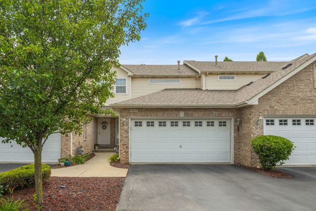 7018 Century Court Unit 0 Tinley Park, IL Condo Active - Photo 1 of 21. Opens carousel modal