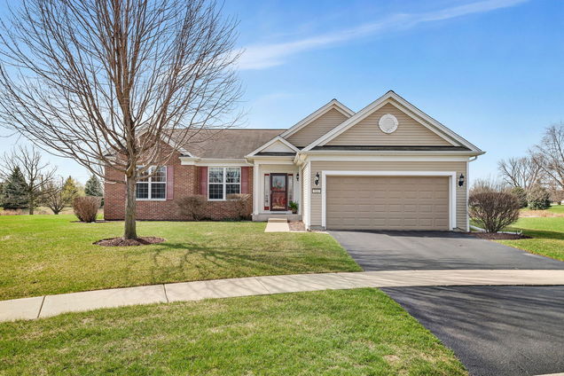 814 Glory Court Shorewood, IL House Active - Photo 1 of 27. Opens carousel modal