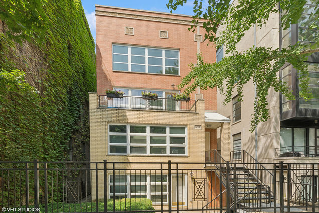 1438 N Mohawk Street Unit A