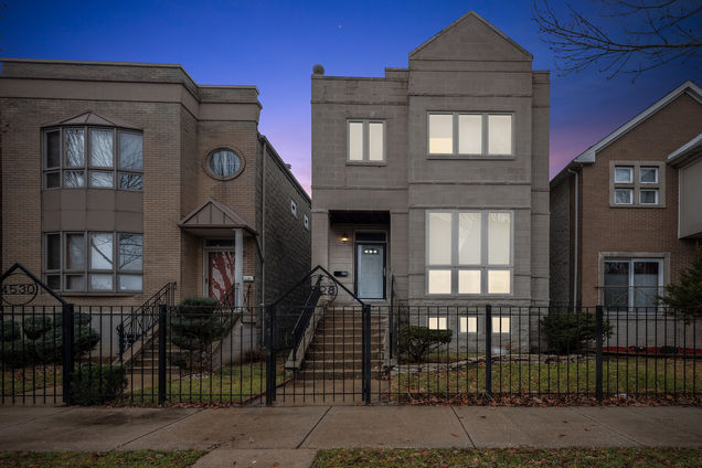 4528 S Saint Lawrence Avenue Chicago, IL House Active - Photo 1 of 23. Opens carousel modal