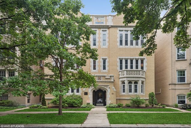 653 Hinman Avenue Unit 2N Evanston, IL Condo Sold - Photo 1 of 15. Opens carousel modal