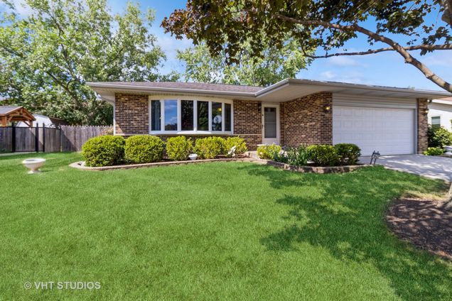 1942 Trail Ridge Street