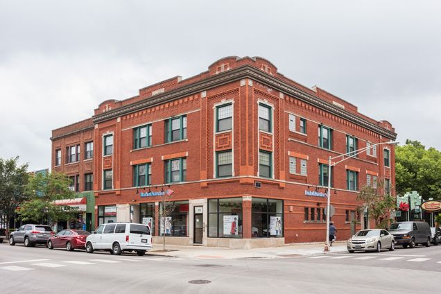 1443 E 53rd Street Unit 3R Chicago, IL Apartment Active - Photo 1 of 14. Opens carousel modal
