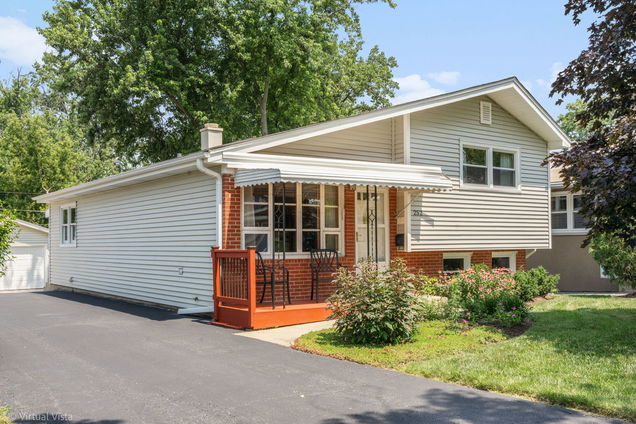 252 W Ethel Avenue Lombard, IL House Active - Photo 1 of 24. Opens carousel modal