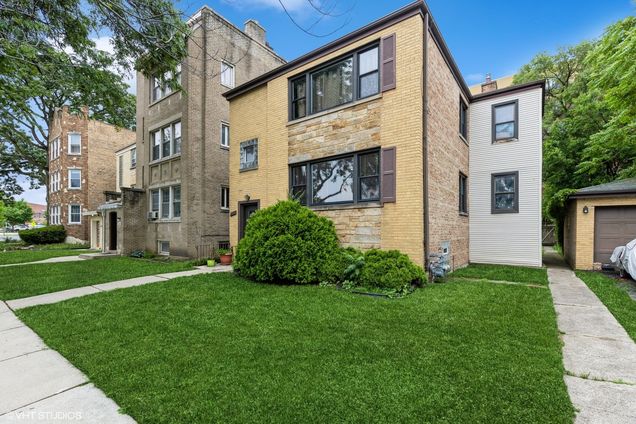 5000 Louise Street Unit 1 Skokie, IL Apartment Active - Photo 1 of 10. Opens carousel modal