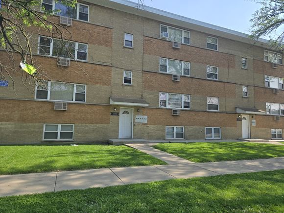 1300 S 51st Court Unit 102 Cicero, IL Apartment Active - Photo 1 of 9. Opens carousel modal