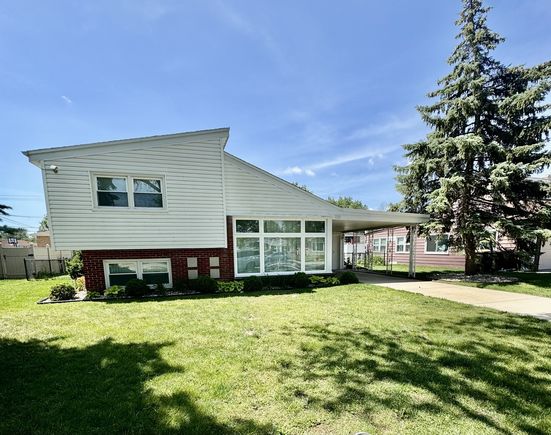 7219 Lyons Street Morton Grove, IL House Active - Photo 1 of 15. Opens carousel modal
