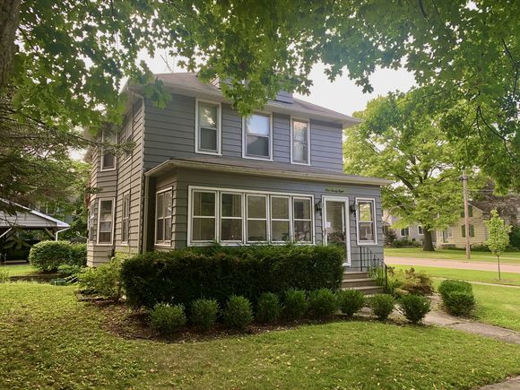 128 N 5th Street Unit 3 Geneva, IL House Active - Photo 1 of 10. Opens carousel modal