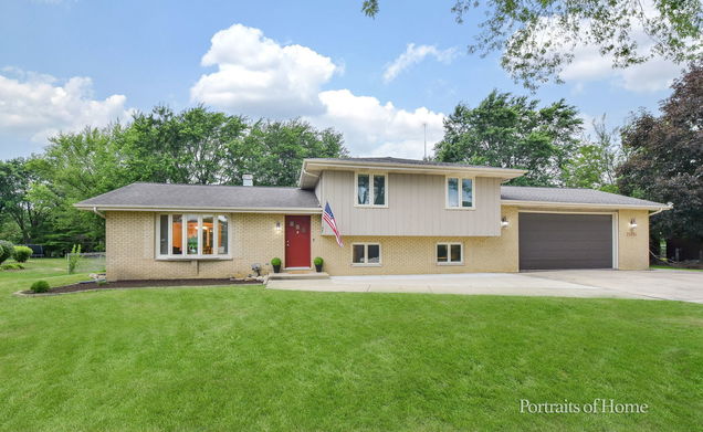 25010 W Kay Drive Plainfield, IL House Active - Photo 1 of 24. Opens carousel modal