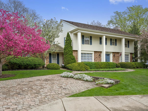 100 Ann Street Clarendon Hills, IL House Sold - Photo 1 of 35. Opens carousel modal