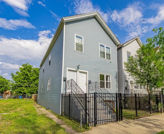 4459 S Princeton Avenue Chicago, IL Multifamily Contingent - Photo 1 of 33. Opens carousel modal