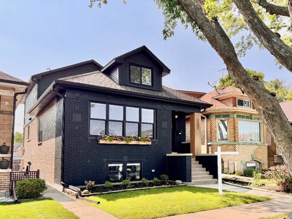 2640 N 76th Court