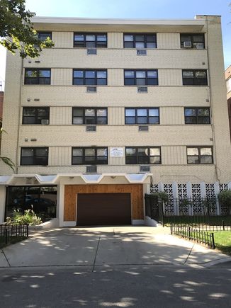 5940 N Kenmore Avenue Unit 403 Chicago, IL Apartment Active - Photo 1 of 8. Opens carousel modal