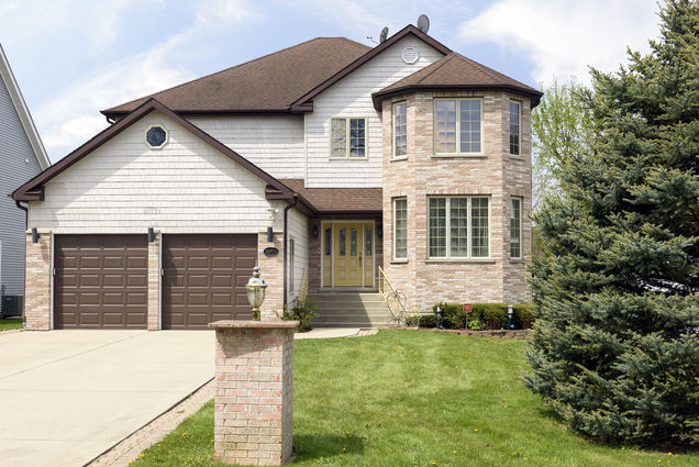 20772 N William Avenue Lincolnshire, IL House Active - Photo 1 of 36. Opens carousel modal