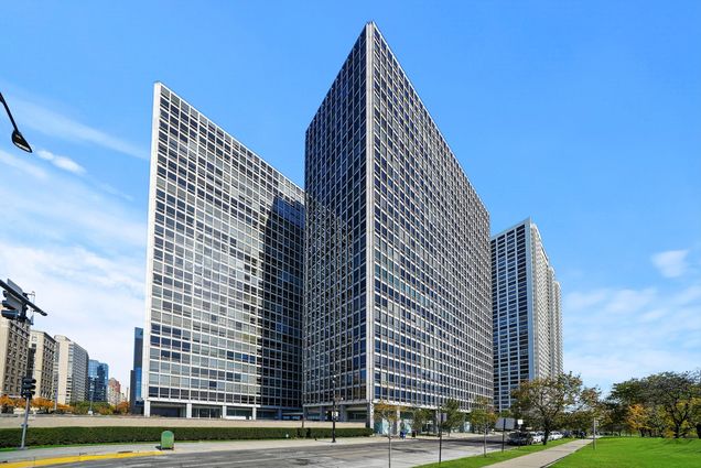 330 W Diversey Parkway Unit 1606