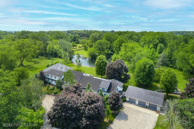 153 Algonquin Road
