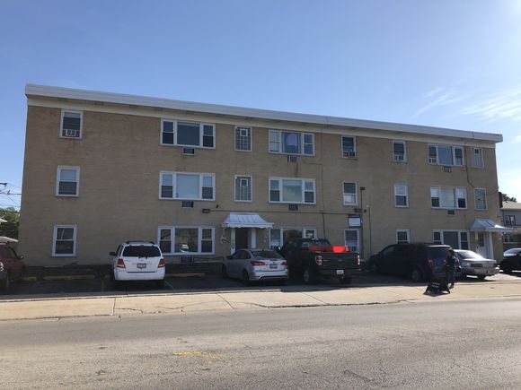 1910 Division Street Unit 19 Melrose Park, IL Apartment Active - Photo 1 of 6. Opens carousel modal