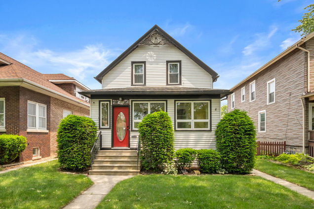 12553 Greenwood Avenue Blue Island, IL House Active - Photo 1 of 33. Opens carousel modal