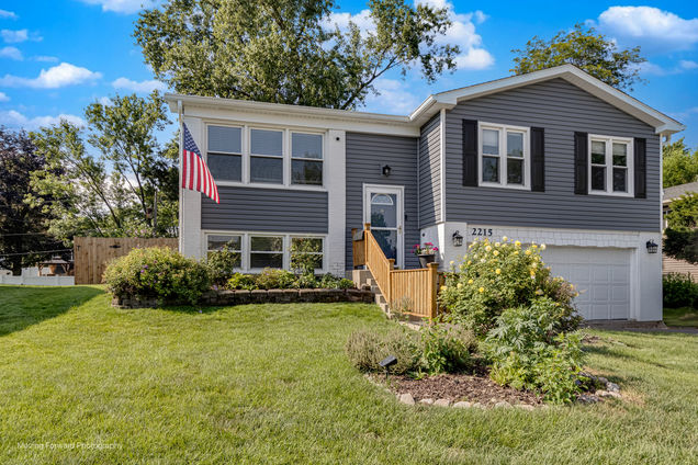 2215 Birchwood Parkway Woodridge, IL House Active - Photo 1 of 26. Opens carousel modal