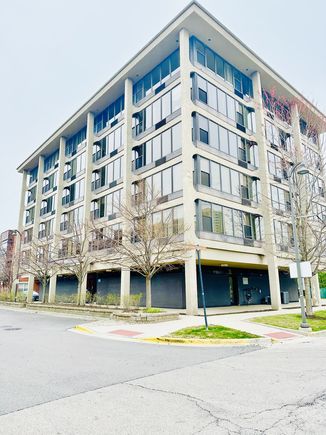 345 E Eastgate Place Unit 602