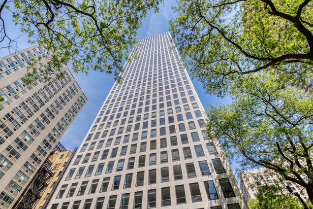 260 E Chestnut Street Unit 2701