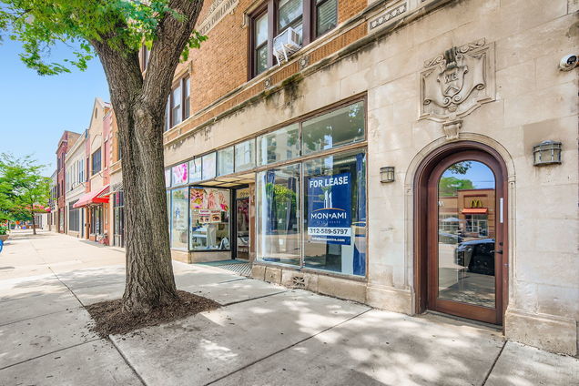 6236 N Broadway Avenue Unit 3