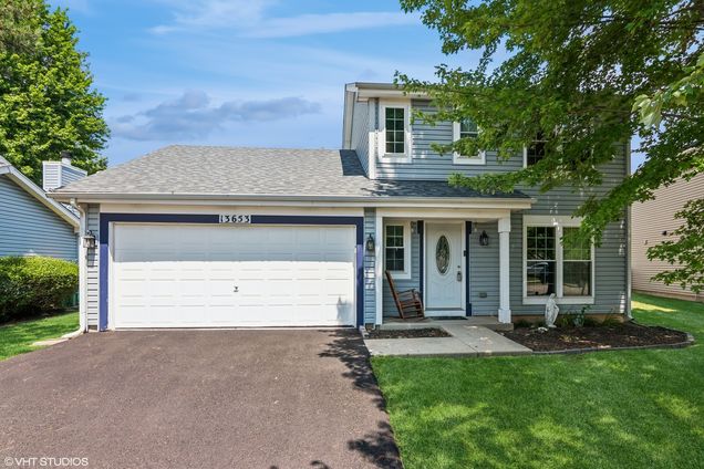 13653 S Jane Circle Plainfield, IL House Active - Photo 1 of 17. Opens carousel modal