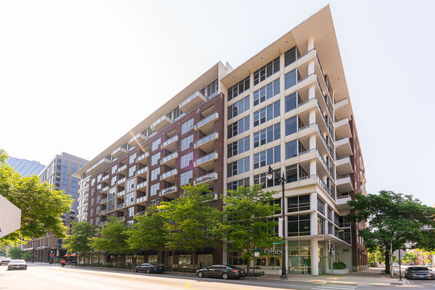 901 W Madison Street Unit 901 Chicago, IL House Active - Photo 1 of 37. Opens carousel modal