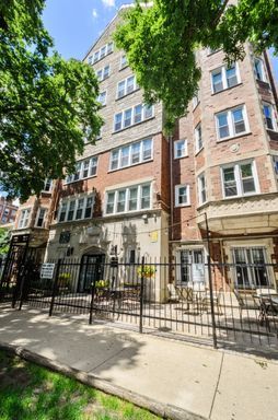 1608 W Sherwin Avenue Unit 706 Chicago, IL Apartment Active - Photo 1 of 12. Opens carousel modal