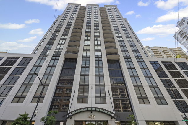 435 W Erie Street Unit 1206 Chicago, IL Condo Active - Photo 1 of 19. Opens carousel modal