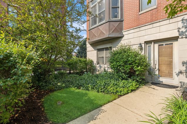 743 W 15th Street