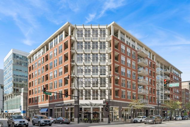 1001 W Madison Street Unit 513