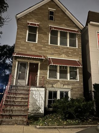 4840 S Racine Avenue Unit 1FR Chicago, IL Apartment Active - Photo 1 of 7. Opens carousel modal