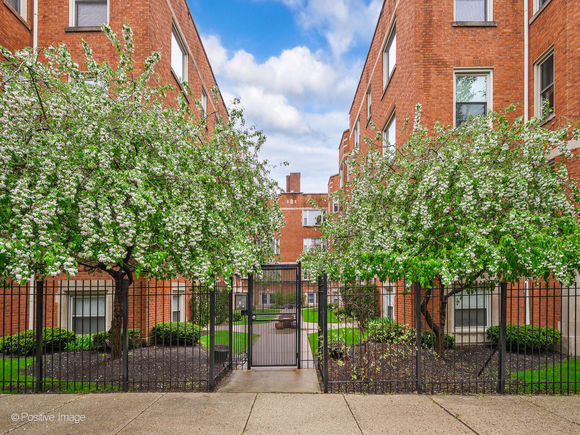 1620 W Columbia Avenue Unit 3N