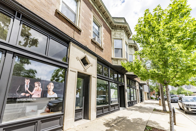 318 Lake Street Unit 2R Oak Park, IL House Active - Photo 1 of 10. Opens carousel modal