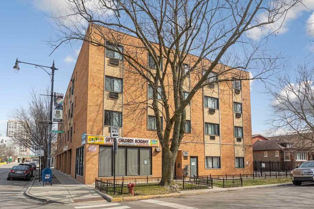 7545 N Winchester Avenue Unit 404 Chicago, IL Apartment Active - Photo 1 of 14. Opens carousel modal