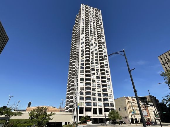 2020 N Lincoln Park West Unit 6A Chicago, IL Apartment Active - Photo 1 of 4. Opens carousel modal