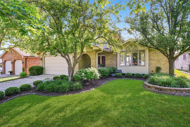 17081 Bonnie Trail West Oak Forest, IL House Active - Photo 1 of 36. Opens carousel modal