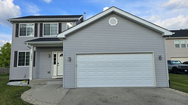 1521 Saddle Lane Aurora, IL House Active - Photo 1 of 19. Opens carousel modal