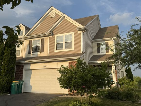 916 Bluebell Circle Unit 916 Joliet, IL House Active - Photo 1 of 16. Opens carousel modal