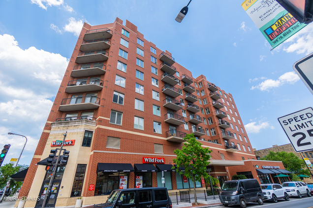 515 Main Street Unit 502 Evanston, IL Condo Active - Photo 1 of 29. Opens carousel modal