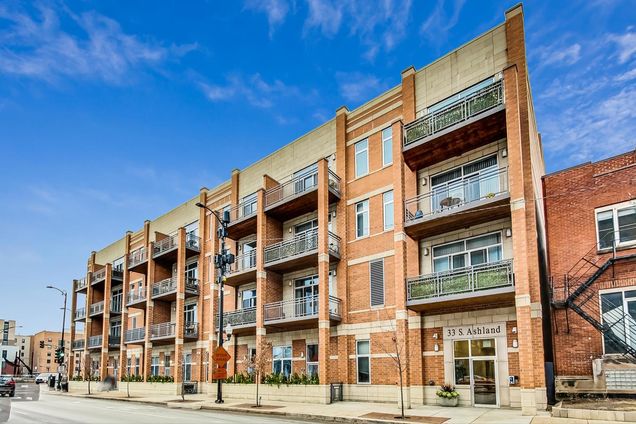 33 S Ashland Avenue Unit 211 Chicago, IL Apartment Active - Photo 1 of 11. Opens carousel modal